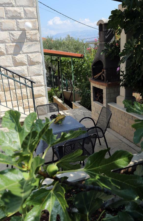 Apartments Off Supetar Luaran gambar