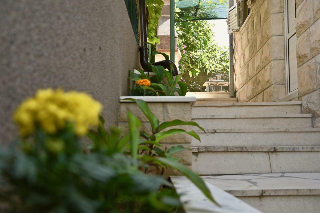 Apartments Off Supetar Luaran gambar