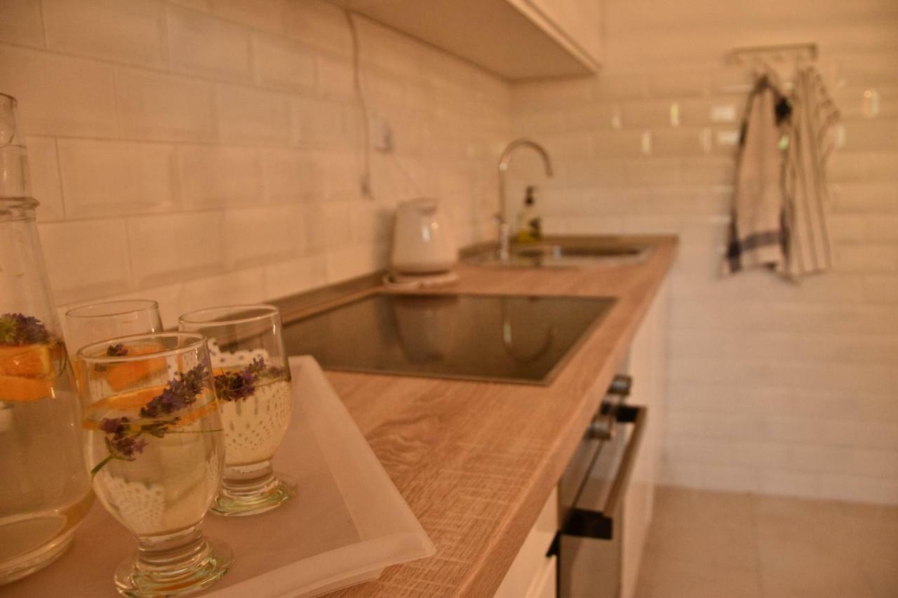 Apartments Off Supetar Luaran gambar